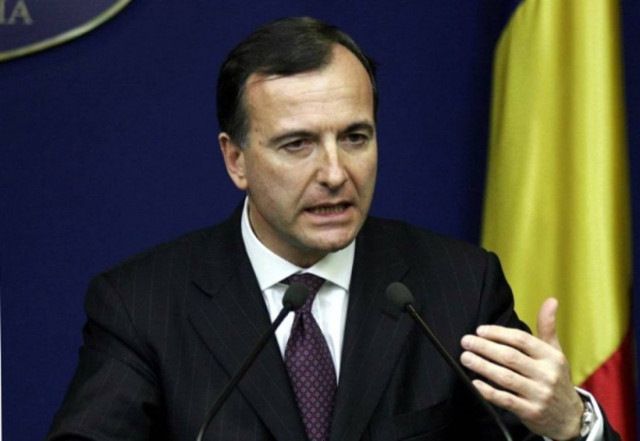 Πυρά Φρατίνι κατά Σαρκοζί