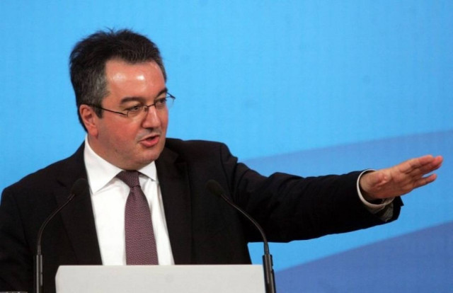 Μόσιαλος: Δημοψήφισμα το συντομότερο