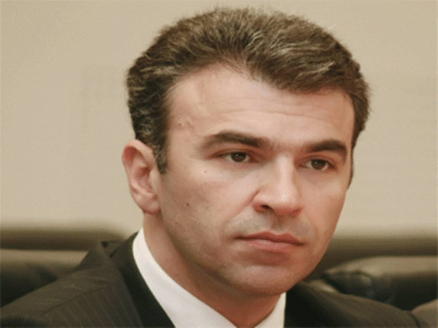 Χρ. Ζώης: Ανίκανος και ανεύθυνος ο Γ. Παπανδρέου