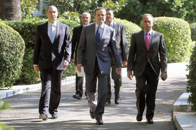 Σαμαράς: Ναι σε μεταβατική κυβέρνηση