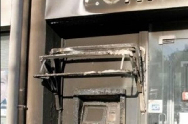 Τρεις εμπρηστικές επιθέσεις στο Γύθειο