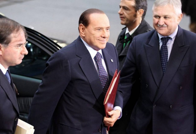 Ψήφο εμπιστοσύνης θα ζητήσει ο Μπερλουσκόνι