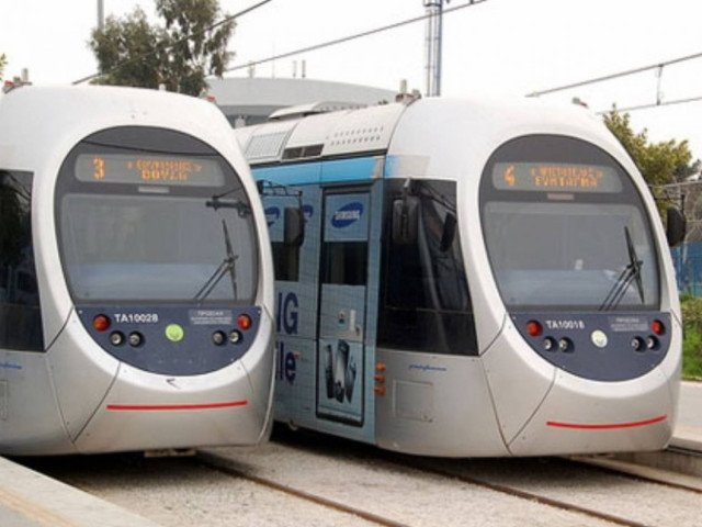 Του πήρε τις εισπράξεις με την απειλή μαχαιριού