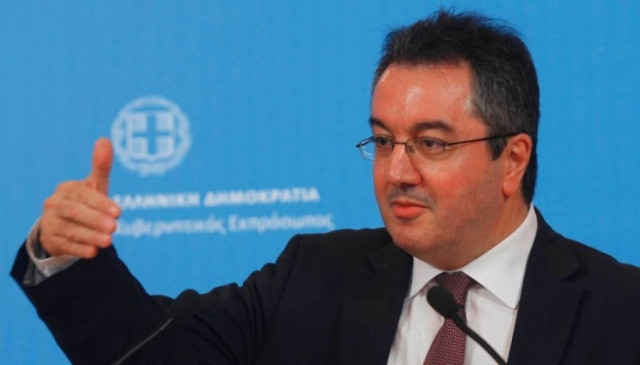 Πως ο Ηλίας Μόσιαλος πέρασε στο άλλο στρατόπεδο