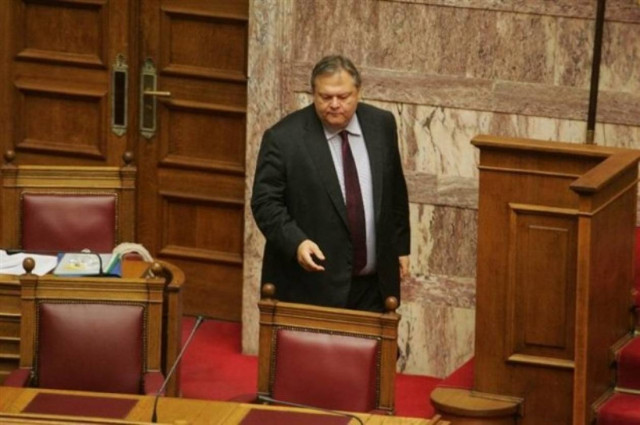 Στην καρέκλα Παπανδρέου ο Βενιζέλος...