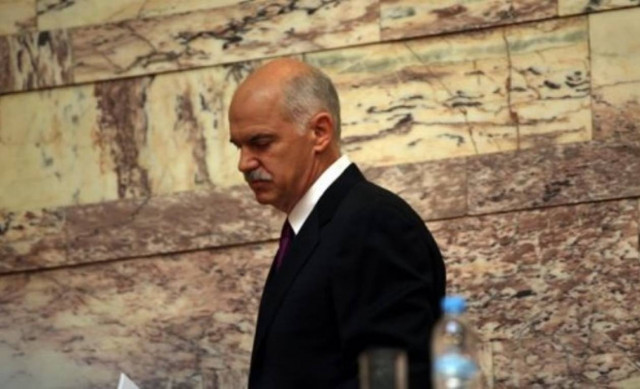 Στην αίθουσα της Ολομέλειας ο Γ. Παπανδρέου