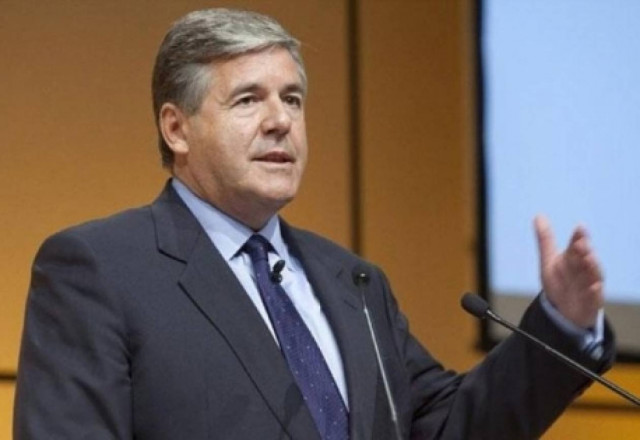 Άκερμαν: Η Ελλάδα πρέπει να μείνει στην ευρωζώνη