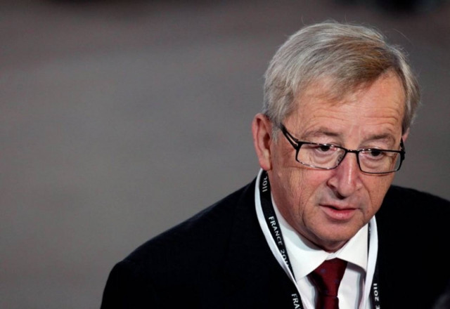 Γιούνκερ: Σε «σωστή κατεύθυνση» η Ελλάδα