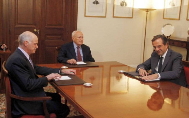 Με Παπανδρέου και Σαμαρά συνομίλησε ο Παπούλιας