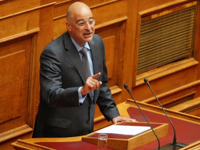 Δένδιας: «Ο Παπανδρέου τους τρέλανε όλους»