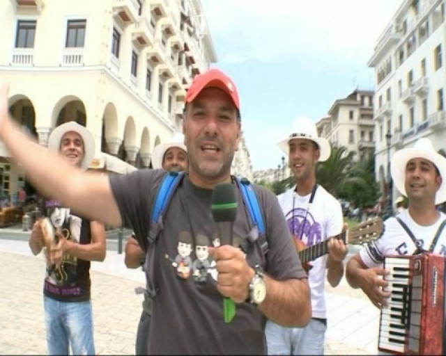 Θα πετάνε ντομάτες στον Αρναούτογλου