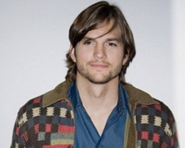 Γιατί παρατάει το Twitter o Ashton Kutcher;