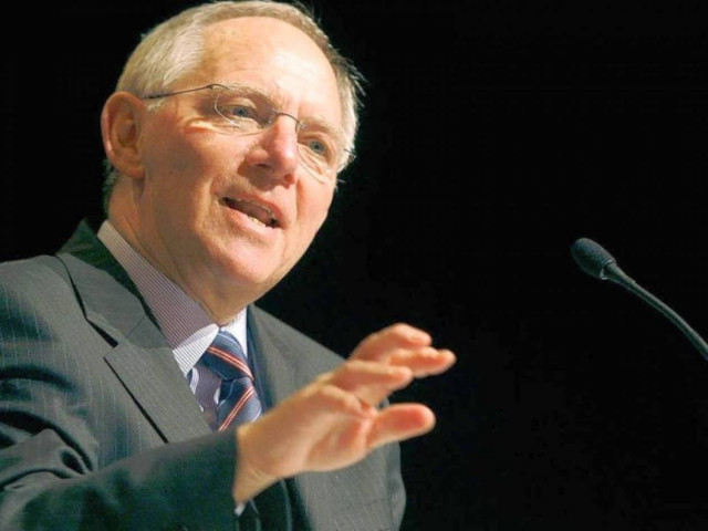 Σόιμπλε: Να τροποποιηθεί η ευρωπαϊκή συνθήκη