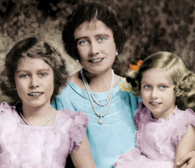 Το μυστικό της Ελισάβετ που συγκλονίζει την Μ. Βρετανία