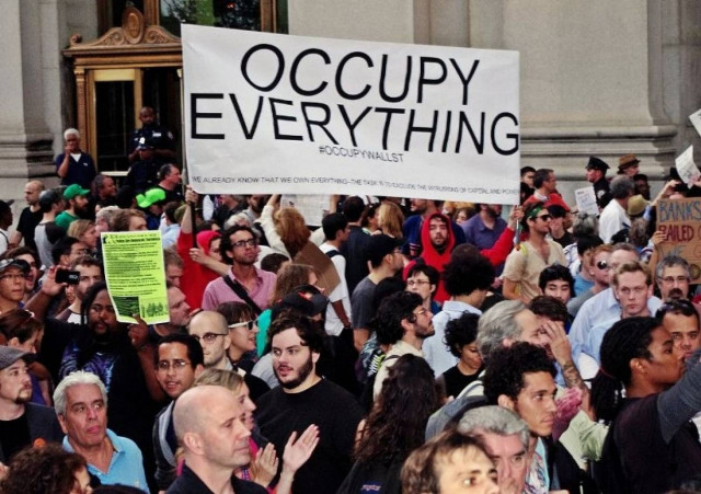 Συλλήψεις διαδηλωτών του κινήματος κατά της Γουόλ Στριτ