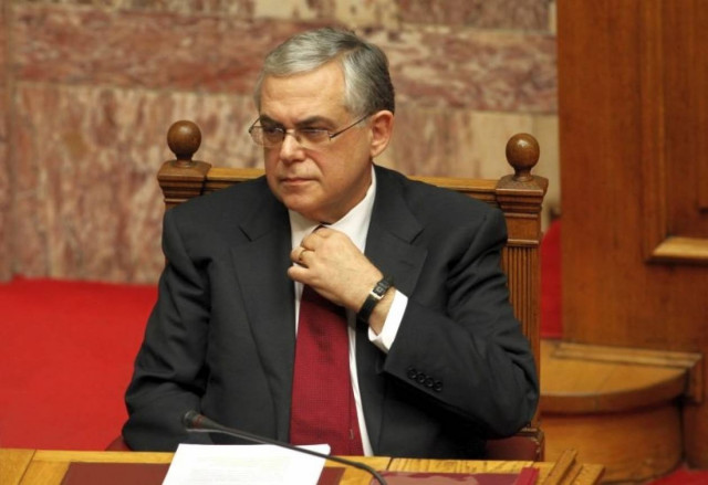 Τα πρώτα tweets για την ομιλία Παπαδήμου στη Βουλή