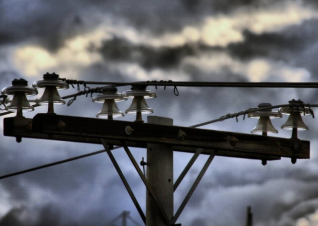 Συνελήφθη να κλέβει ηλεκτρογεννήτριες