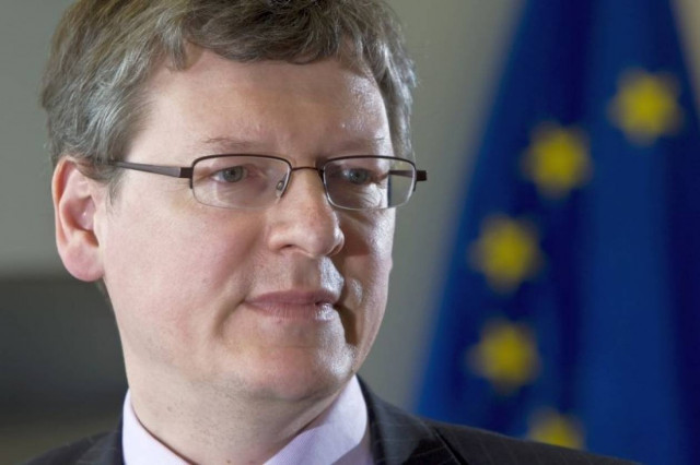 «Η τρόικα δεν ζήτησε κατάργηση των συλλογικών συμβάσεων»!