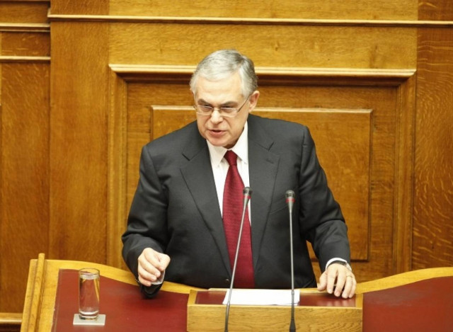 Θα πάρει την ψήφο εμπιστοσύνης, αλλά μπορεί ο Παπαδήμος;