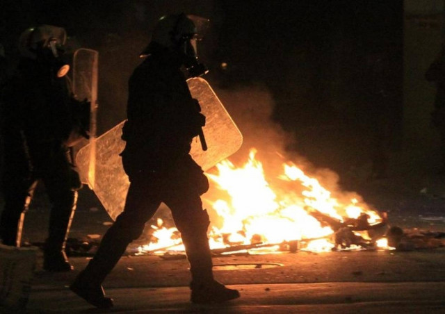 Μικροεπεισόδια για την επέτειο του Πολυτεχνείου στη Λάρισα