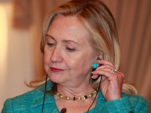 Κλίντον: «Στο χείλος εμφύλιου η Συρία»