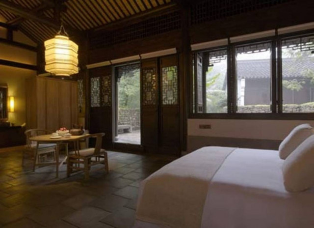 Μειωμένα έσοδα στα ξενοδοχεία Αθήνας – Θεσσαλονίκης το 2011