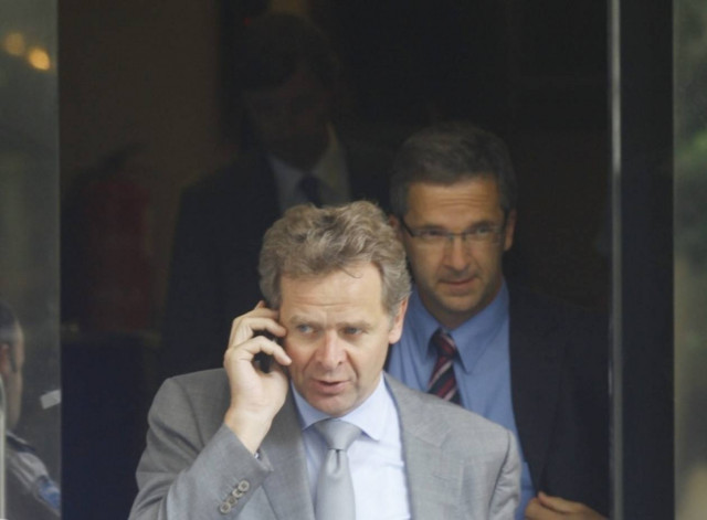 «Ουδέν σχόλιον» από Τόμσεν για την έκτη δόση