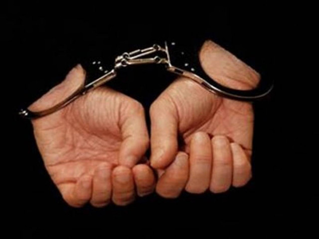 Συλλήψεις επιχειρηματιών για χρέη σε Αθήνα και Θεσσαλονίκη