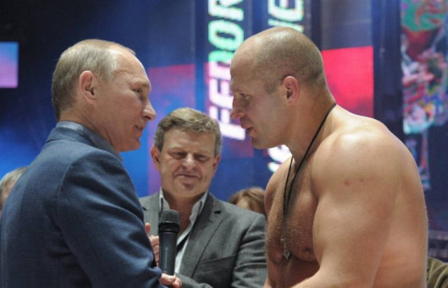 Γιούχαραν τον Πούτιν σε αγώνα πολεμικών τεχνών