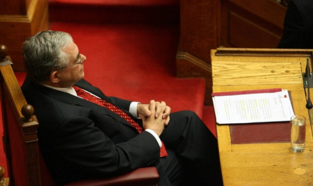 Ο Παπαδήμος επιστρέφει σε γνώριμα λημέρια