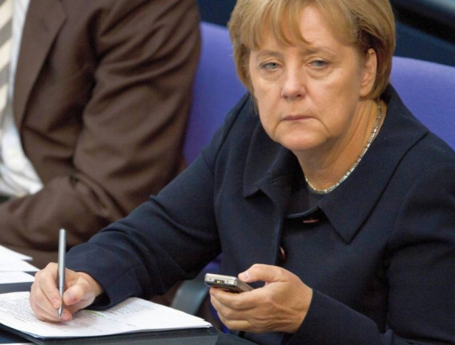 Μέρκελ: Να αλλάξει η συνθήκη της Ε.Ε.