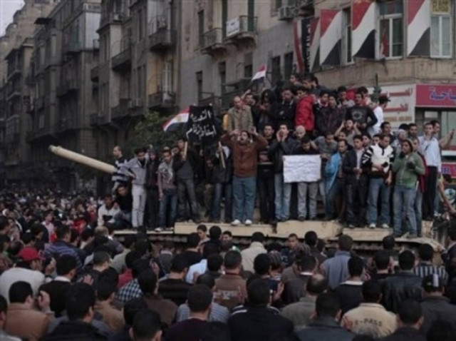 Τη «σφαγή» στην πλατεία Ταχίρ καταγγέλλει ο Ελ Μπαραντέι