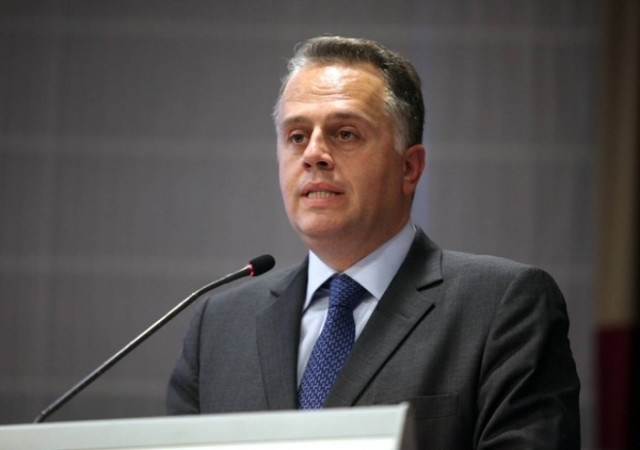 Ανάπτυξη- Ναυτιλία- Ανταγωνιστικότητα θυσιάζονται για το ΠΑΣΟΚ