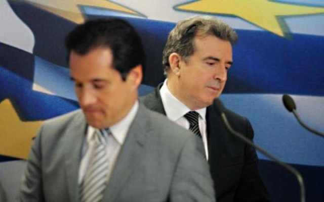 Βολές Άδωνι κατά Χρυσοχοΐδη - Παπουτσή