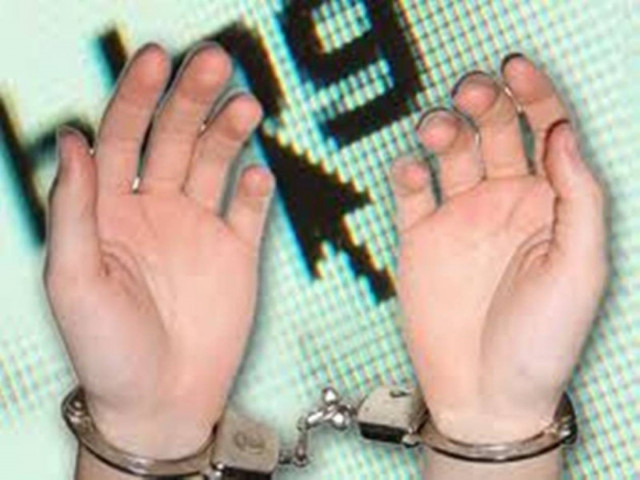 Εκβίαζε την πρώην αγαπημένη του με «ροζ» φωτογραφίες