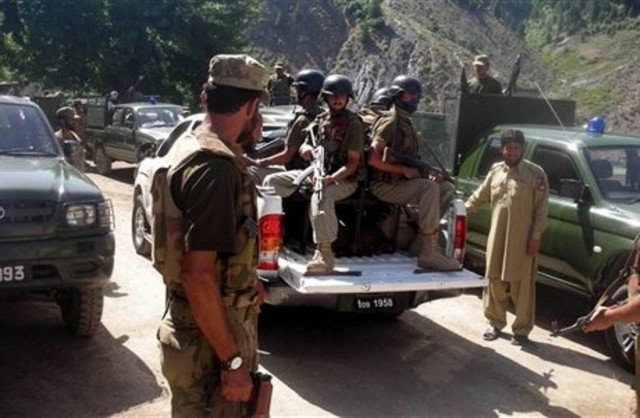 Αιματηρή μάχη στρατού και ισλαμιστών στο Πακιστάν