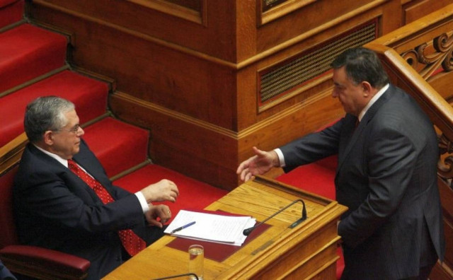 Συνάντηση Παπαδήμου-Καρατζαφέρη την Παρασκευή