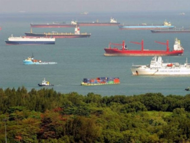 Η ενίσχυση της ελληνικής σημαίας βασίζεται σε τρείς άξονες