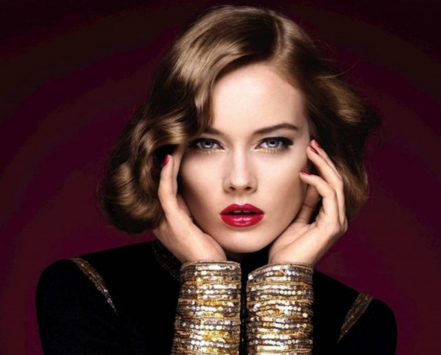 Les Scintillantes: το εορταστικό μακιγιάζ της Chanel