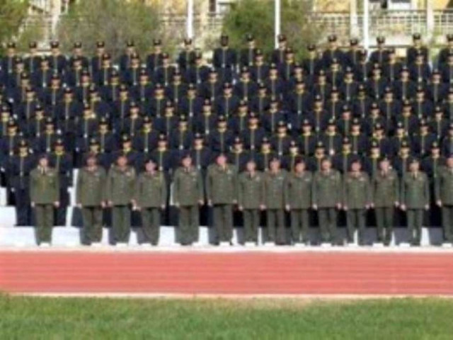 Παραπομπή του Ευέλπιδος για τον ύμνο της 21ης Απριλίου