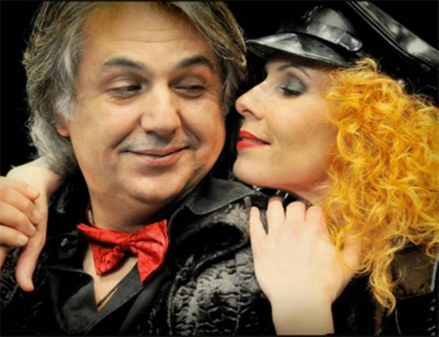 Οι Άγαμοι Θύται στο…Δημόσιο