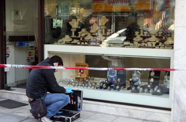 Ληστεία με πυροβολισμούς στην Αγία Βαρβάρα