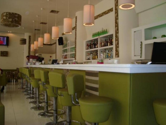 Μαζί με τον καφέ πρόσφεραν και… ναρκωτικά