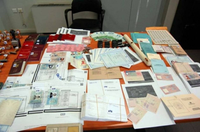 Εξάρθρωση κυκλώματος πλαστογραφίας στα Πατήσια