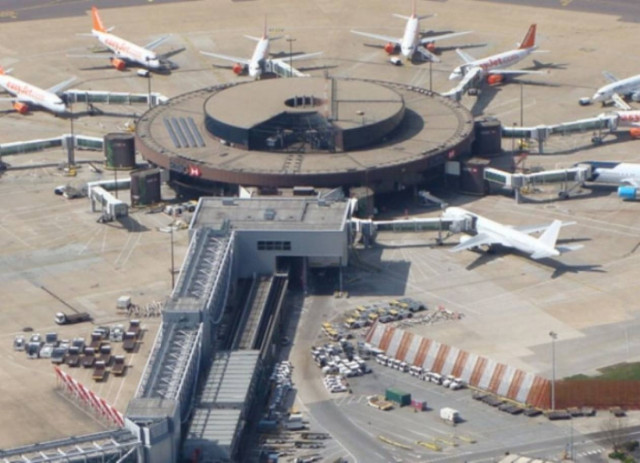 Στο προσκήνιο η συζήτηση για το αεροδρόμιο στο Καστέλλι