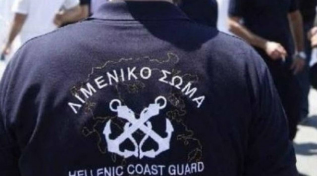 Γυμνές και στο ένα πόδι υποψήφιες του Λιμενικού!