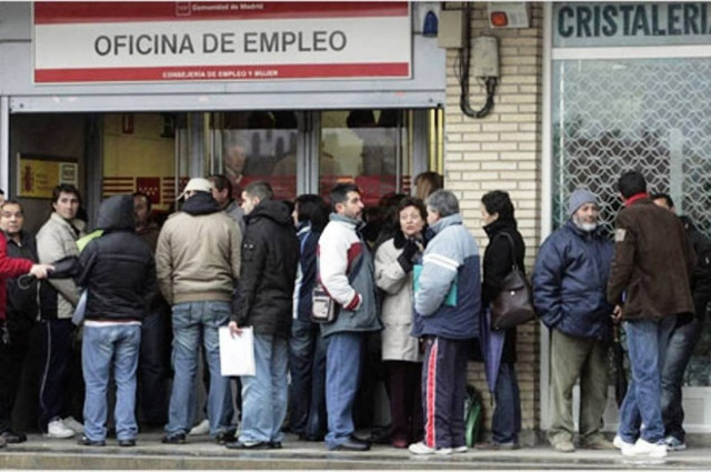 Ισπανία: Εξήντα χιλιάδες νέοι άνεργοι σε ένα μήνα