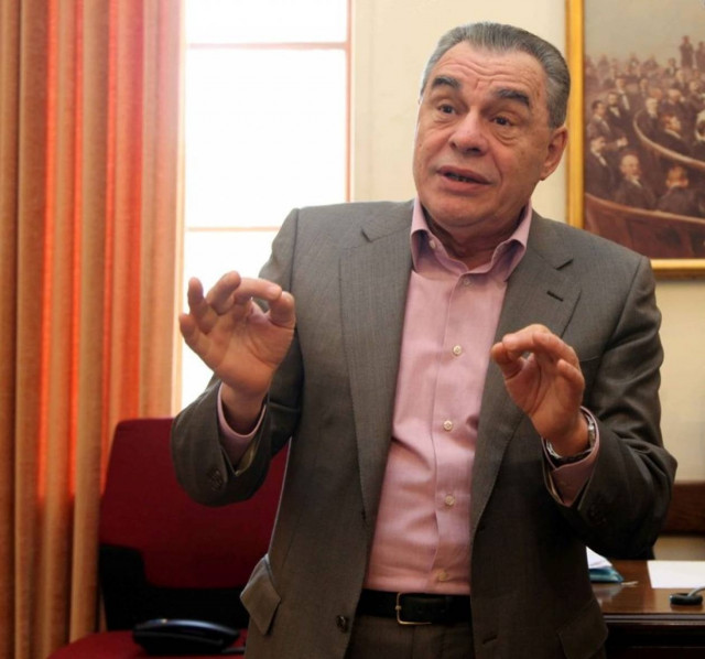 Γ.Γιακουμάτος: Προδότες οι βουλευτές που βγάζουν τα λεφτά τους έξω