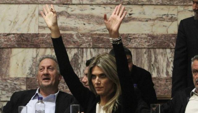 Πειθαρχικό ζητά η Καϊλή για την "καλτσοδέτα"