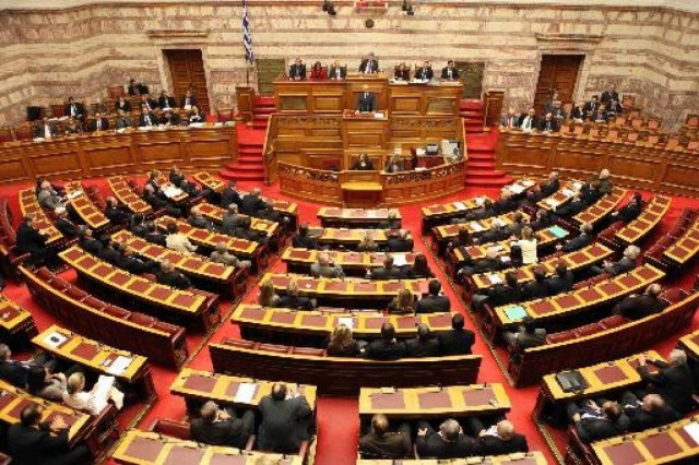 Μπροστά σε άδεια έδρανα ο προϋπολογισμός!